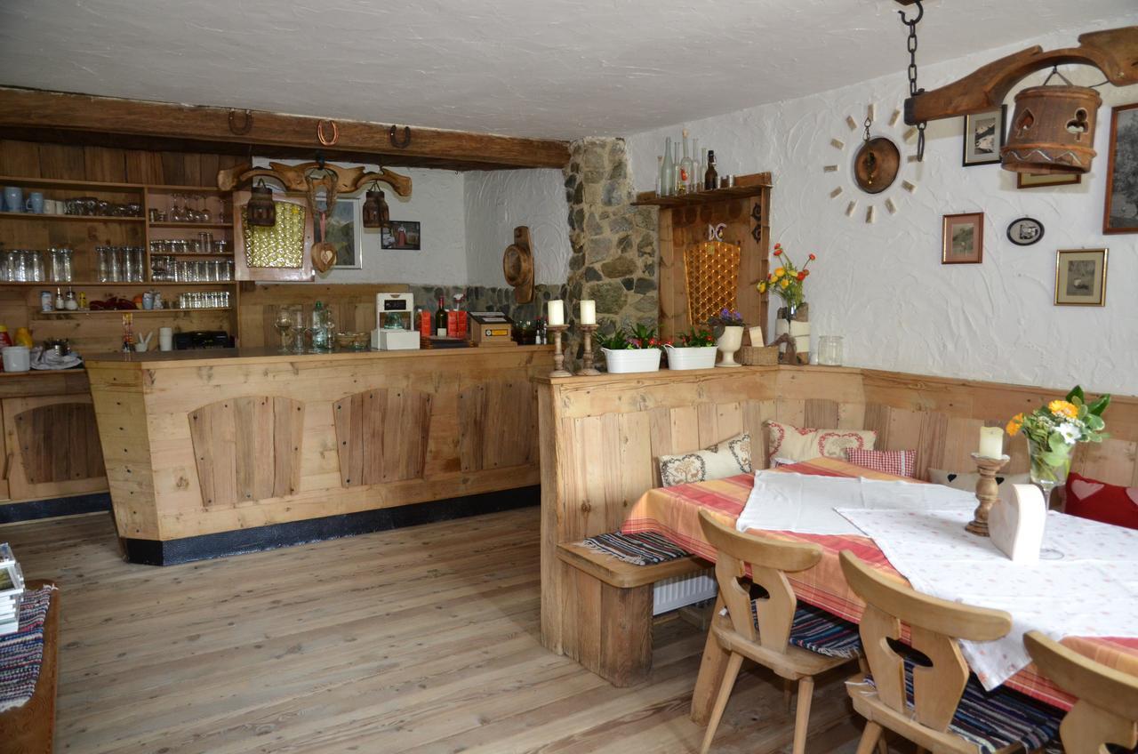 Berggasthof Steckholzer Sankt Jodok am Brenner Exteriör bild